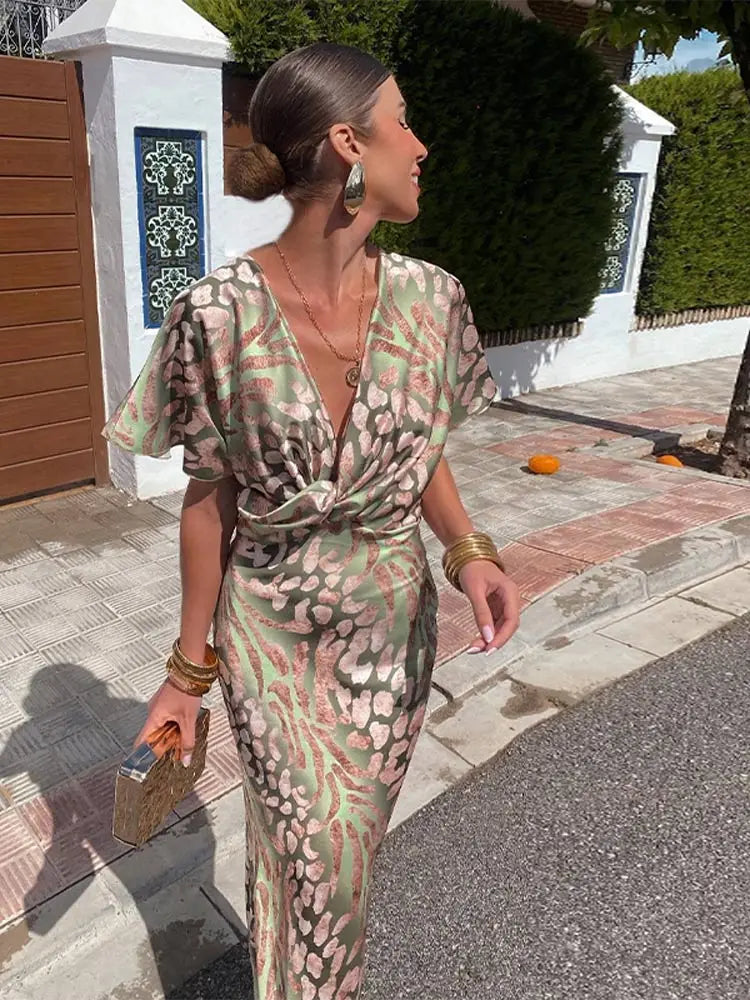 Sukienka damska midi z dekoltem v i marszczeniem przy talii