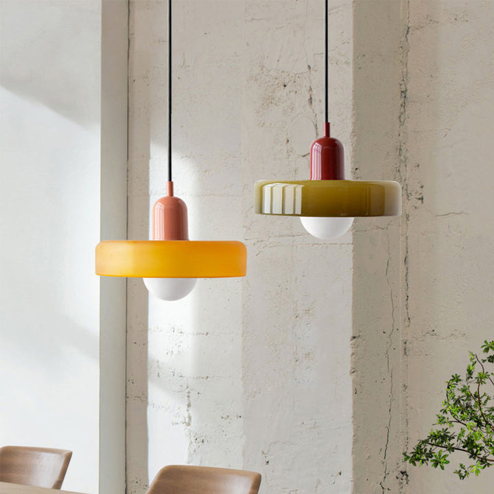 Kolorowa lampa wisząca w stylu Bauhaus - StiloGlas