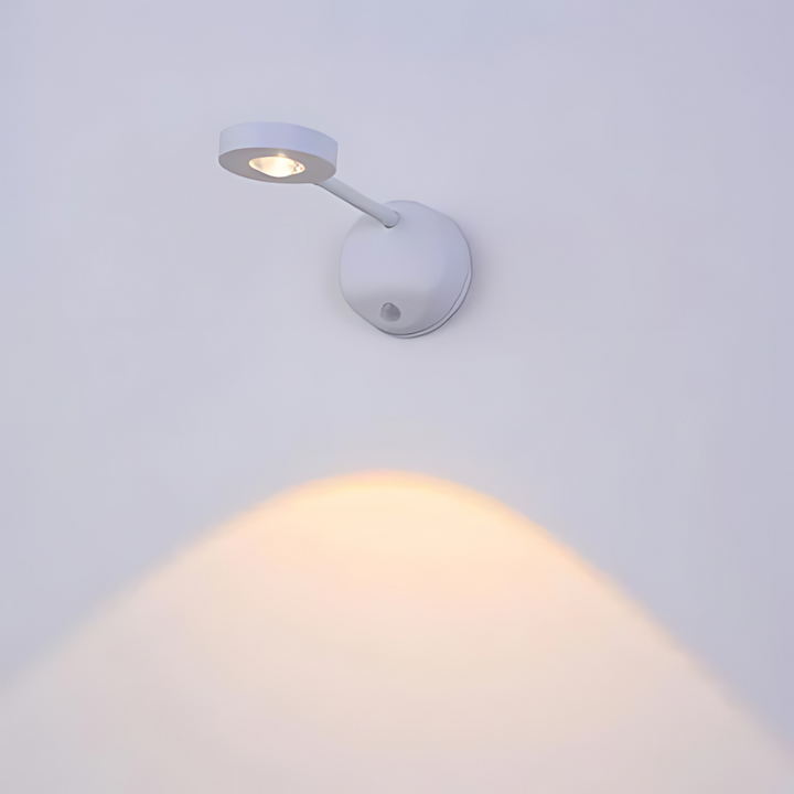 Bezprzewodowy Reflektor LED z Czujnikiem Ruchu – Spark360