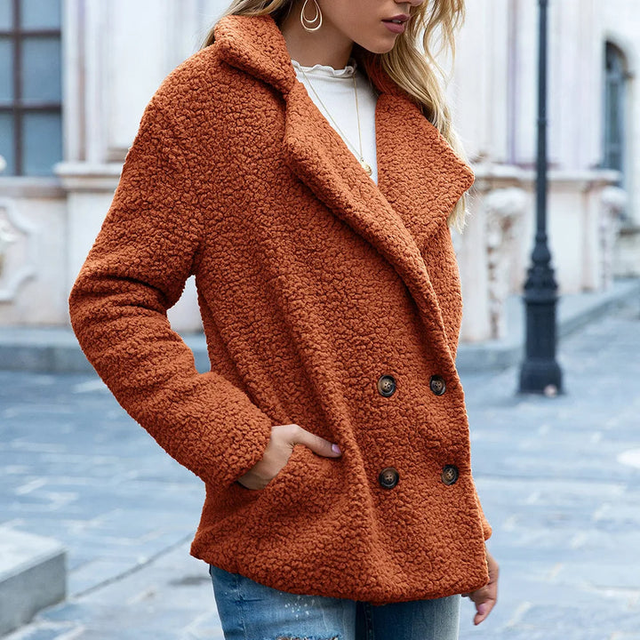 Płaszcz o średniej długości z podwójnymi guzikami Elegancka ciepłota z ponadczasową sylwetką