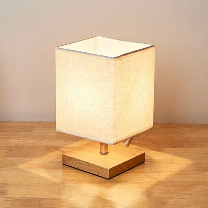Stylowa minimalistyczna lampa stołowa – LinenWood