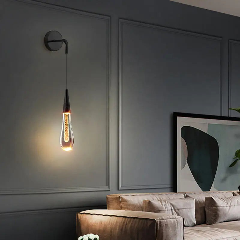 Lampa ścienna w kształcie kropli o ciepłym blasku - Solena