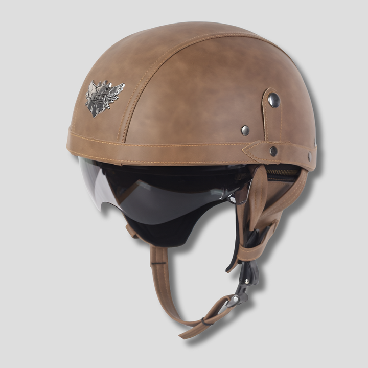 Zabytkowy kask motocyklowy z chowaną osłoną