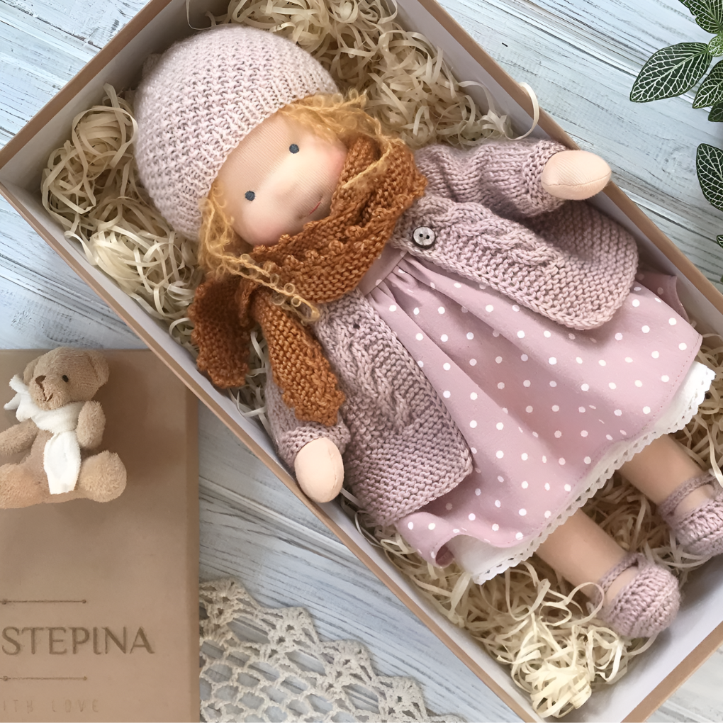 Ręcznie robiona lalka Waldorf