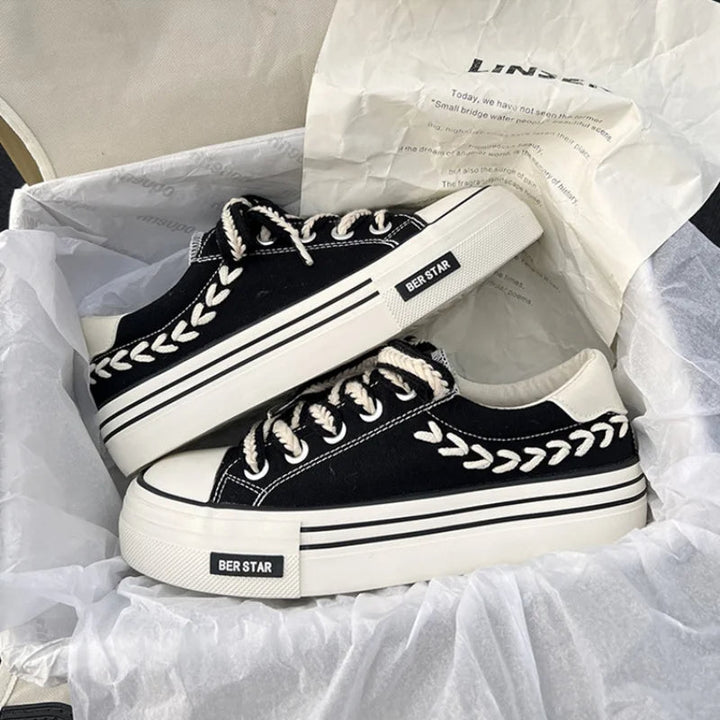 Sneakersy Canvas na Platformie
