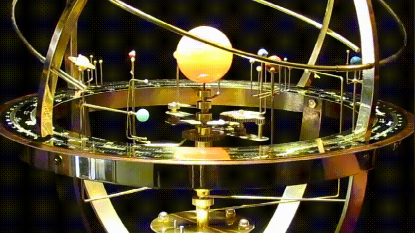 Duży model orrery Układu Słonecznego – szczegółowe odwzorowanie planet