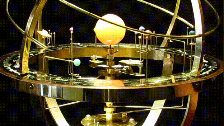 Duży model orrery Układu Słonecznego – szczegółowe odwzorowanie planet
