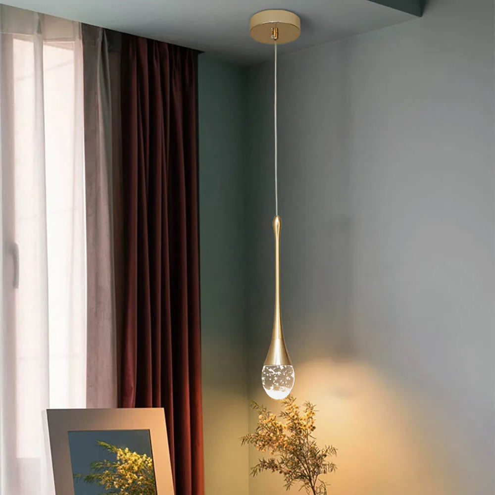 Szklana lampa wisząca o ciepłym świetle - Vetra