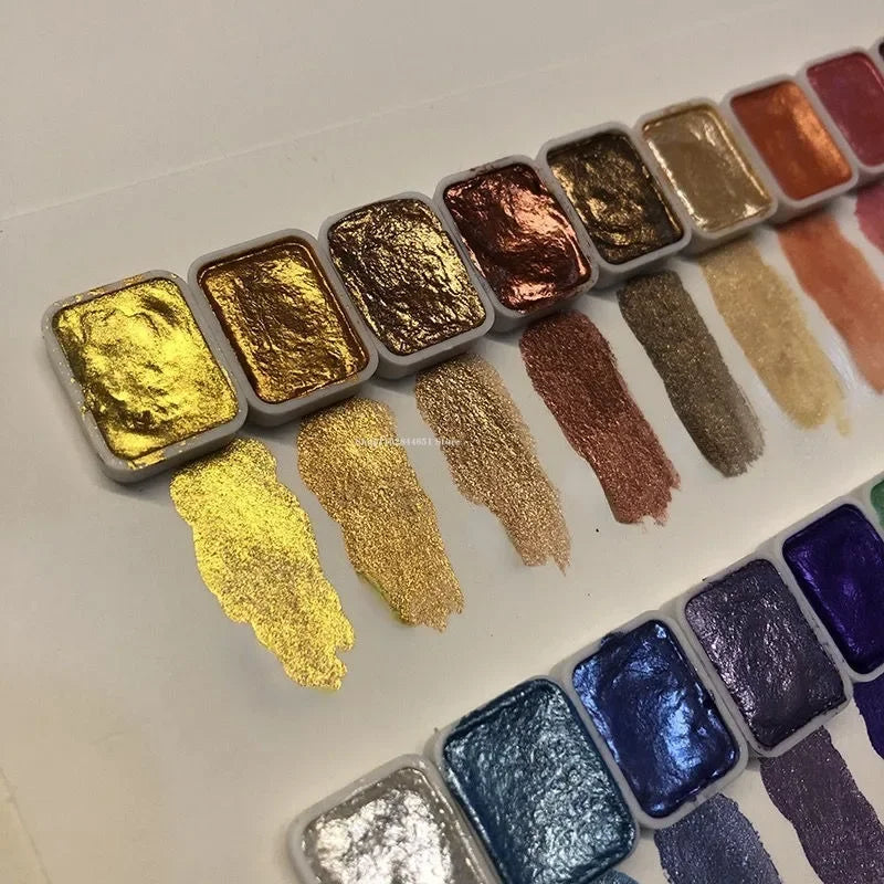 Proszek z pigmentów mineralnych – rozpal swoją sztukę lśniącymi, mieniącymi się kolorami