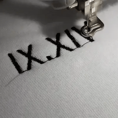 CoupleHoodie – uwiecznijcie swoją historię miłosną ze stylem