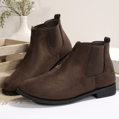 Botki damskie z elastycznymi wstawkami zaokrąglonym noskiem i niskim obcasem