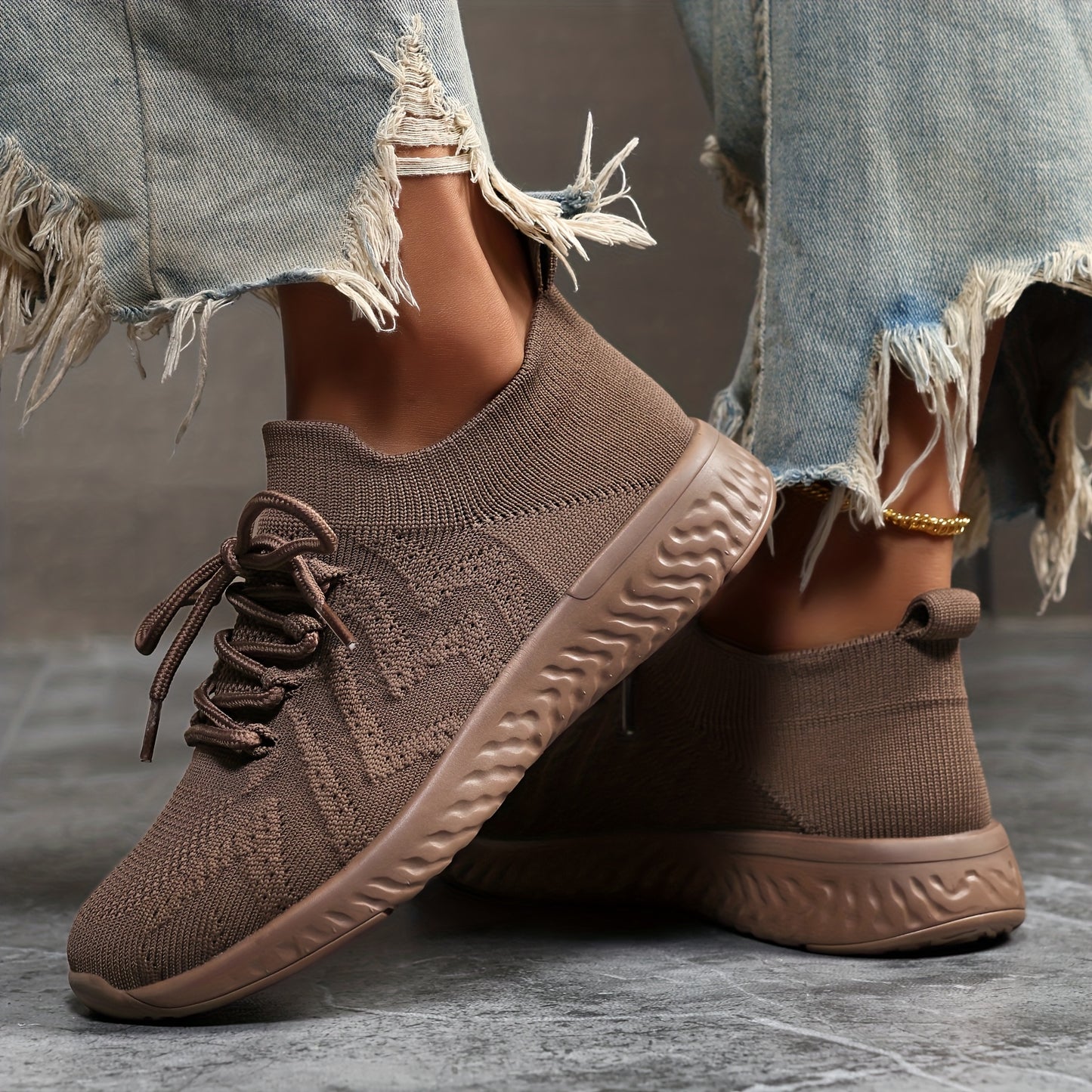 Buty damskie sportowe z dzianinową cholewką sznurowaniem i podwyższoną podeszwą