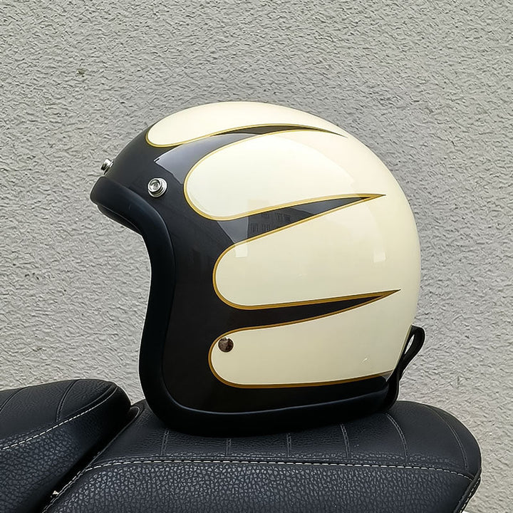 Zabytkowy kask AeroGuard z certyfikatem DOT i ECE