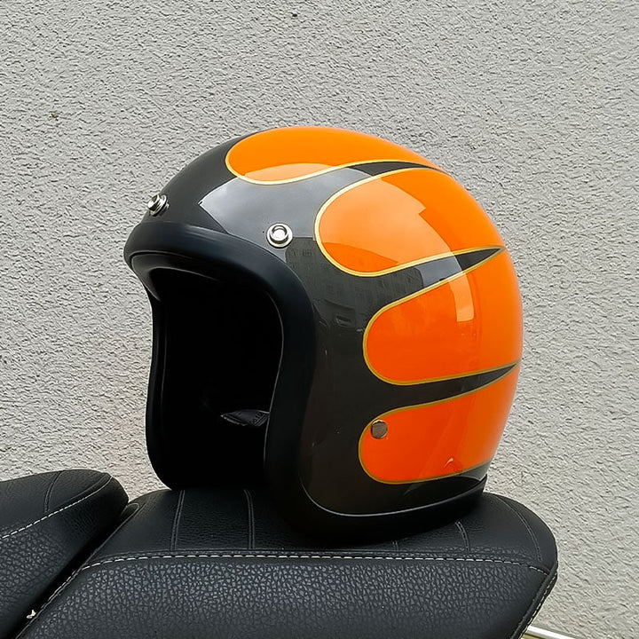 Zabytkowy kask AeroGuard z certyfikatem DOT i ECE