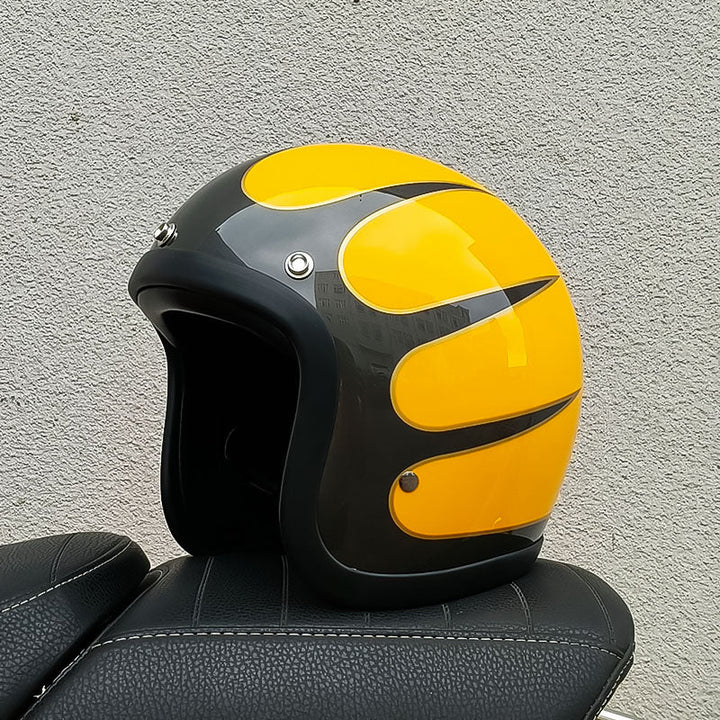Zabytkowy kask AeroGuard z certyfikatem DOT i ECE