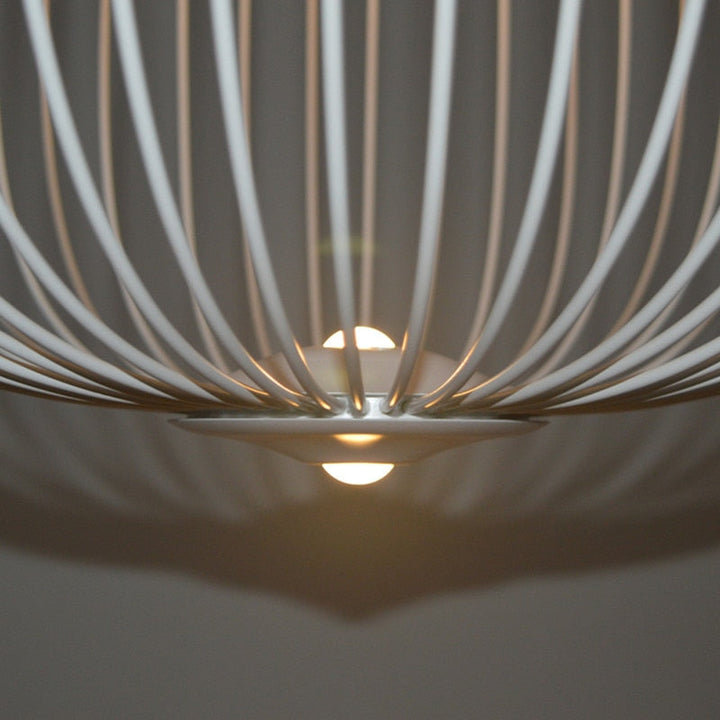 Lampa wisząca z motywem promieni, żelazna, szerokość 35 cm, wysokość zwisu 135 cm