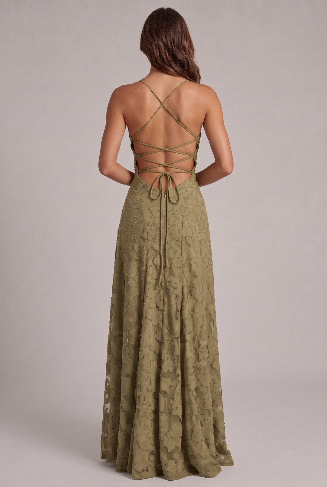 Sukienka maxi Olivia - elegancka suknia wieczorowa w kwiatowy wzór