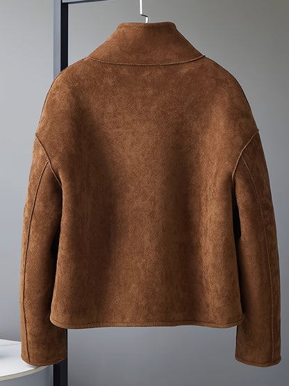 Kurtka damska z szerokim kołnierzem i zapinanym przodem