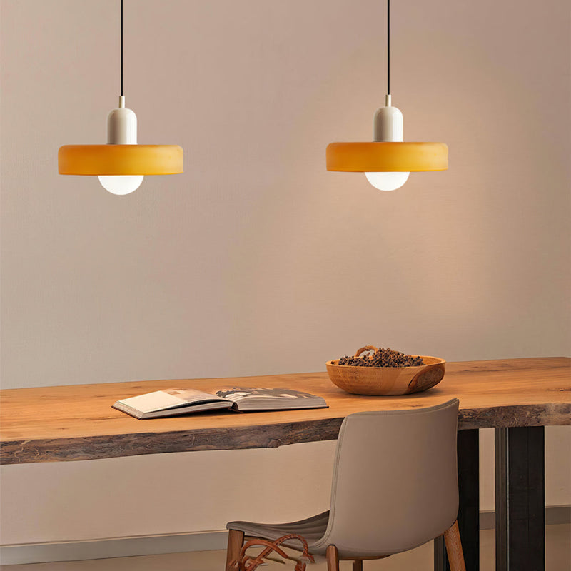 Kolorowa lampa wisząca w stylu Bauhaus - StiloGlas