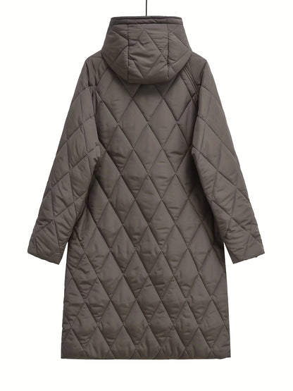 Płaszcz damski pikowany z kapturem i rombowym układem przeszyć