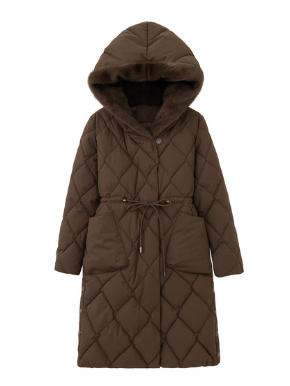 Płaszcz damski pikowany z wiązaniem w talii i dużym kapturem