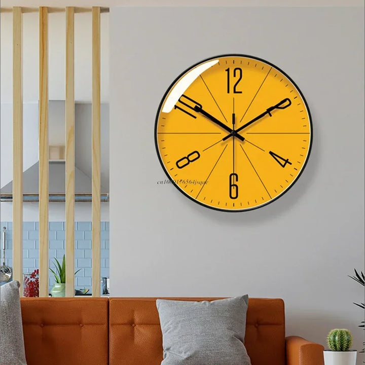 Zegar ścienny z drewna TimeWisp – cichy zegar w stylowym wydaniu