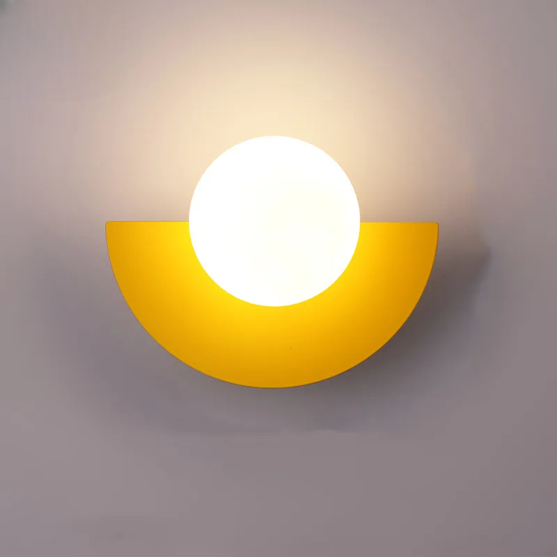 Nowoczesny kinkiet LED w geometrycznym stylu półokrągłym