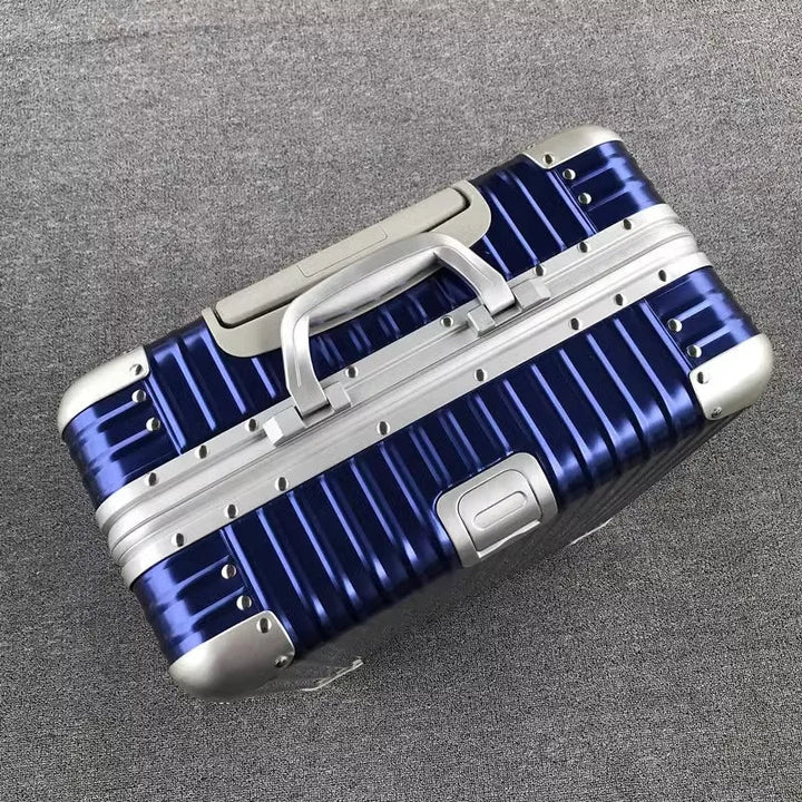 Twarda walizka ze stopu aluminiowo-magnezowego – Sarajevo