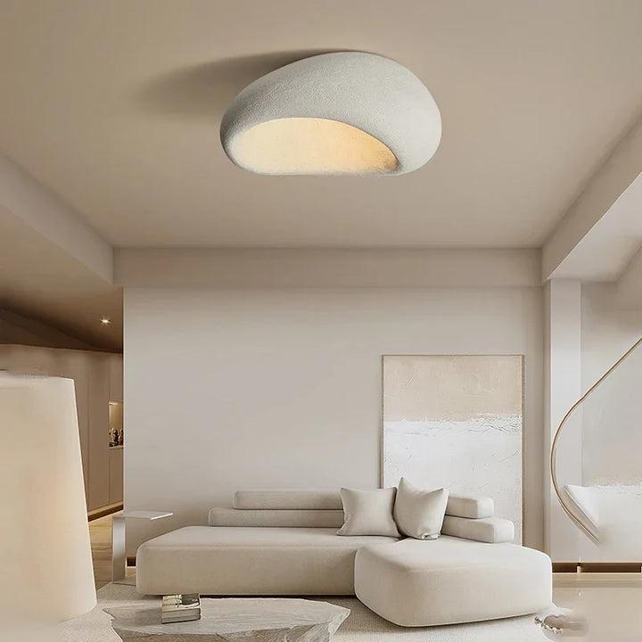 Lampa sufitowa LED w stylu wabi-sabi – dekoracyjny plafon o organicznym kształcie