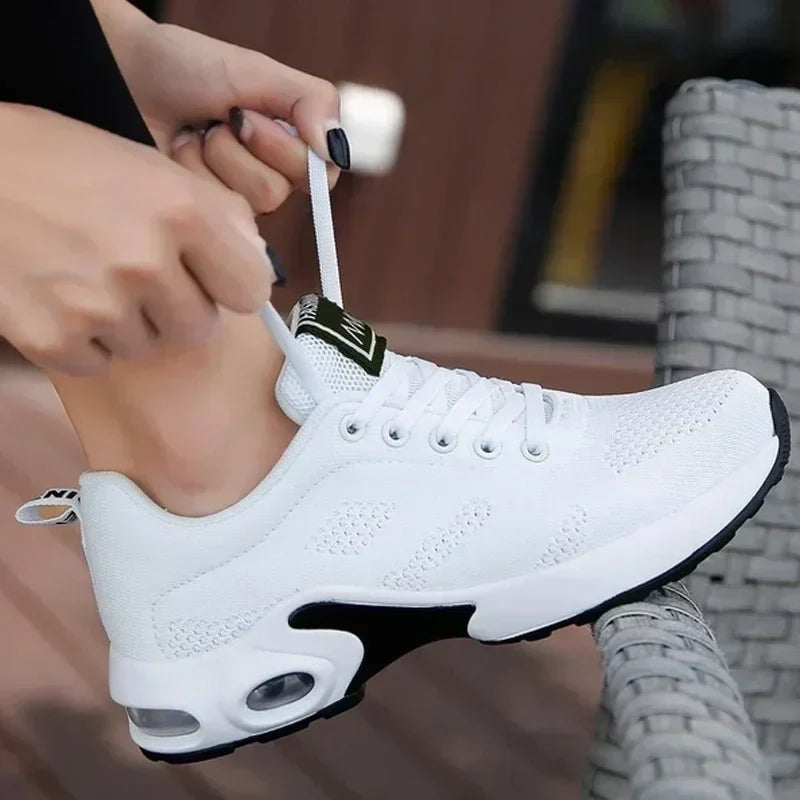 Ortopedyczne sneakersy łagodzące ból – optymalny komfort i wsparcie łuku stopy