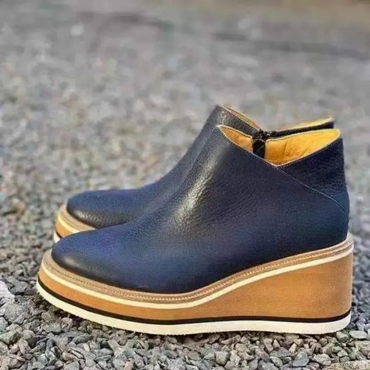 Stylowe jesienne botki na koturnie – Mila