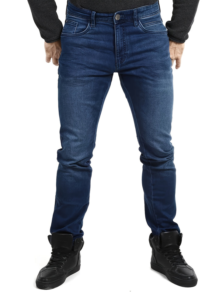 Spodnie męskie imitujące denim ze zwężanymi nogawkami klasycznym zapięciem i pięcioma kieszeniami