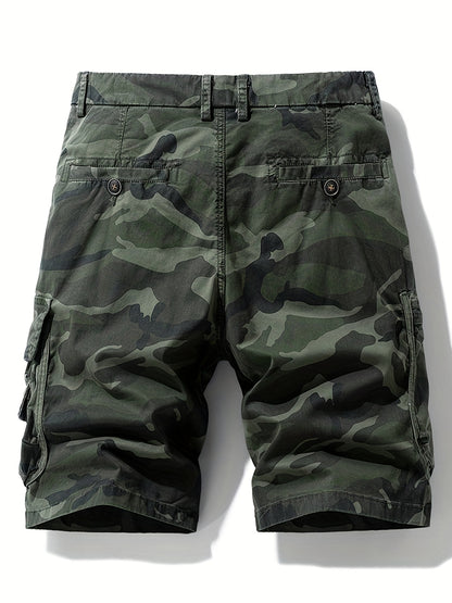 Szorty męskie z kieszeniami cargo i wzorem moro
