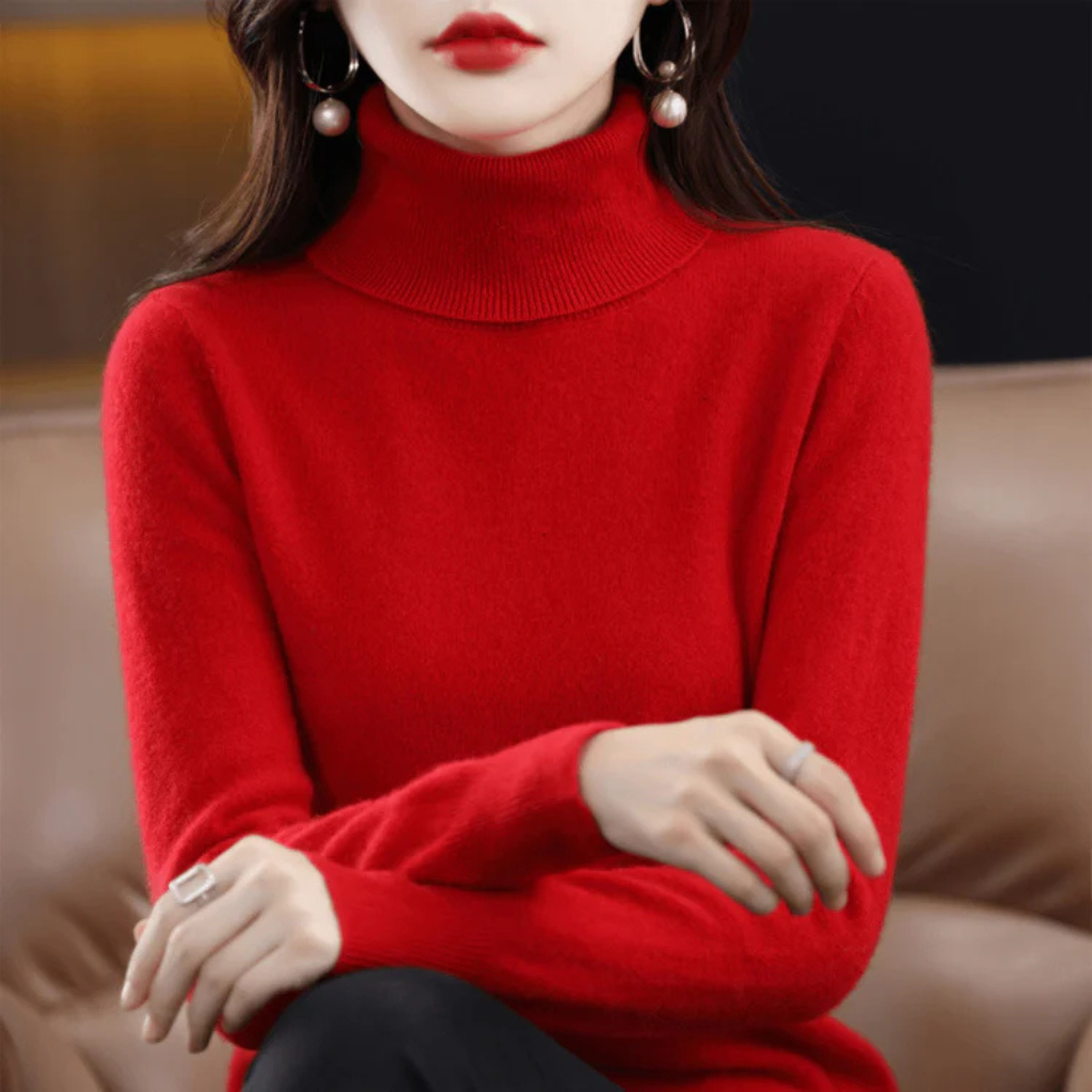 Damski sweter z cienkiej dzianiny z golfem