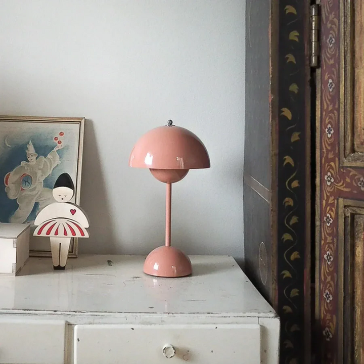 Nowoczesna dotykowa lampa stołowa – LumiTouch