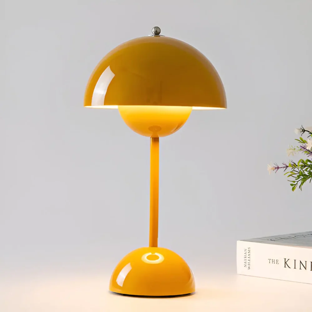 Skandynawska lampa stołowa z Luminous Flair – NordicBeam