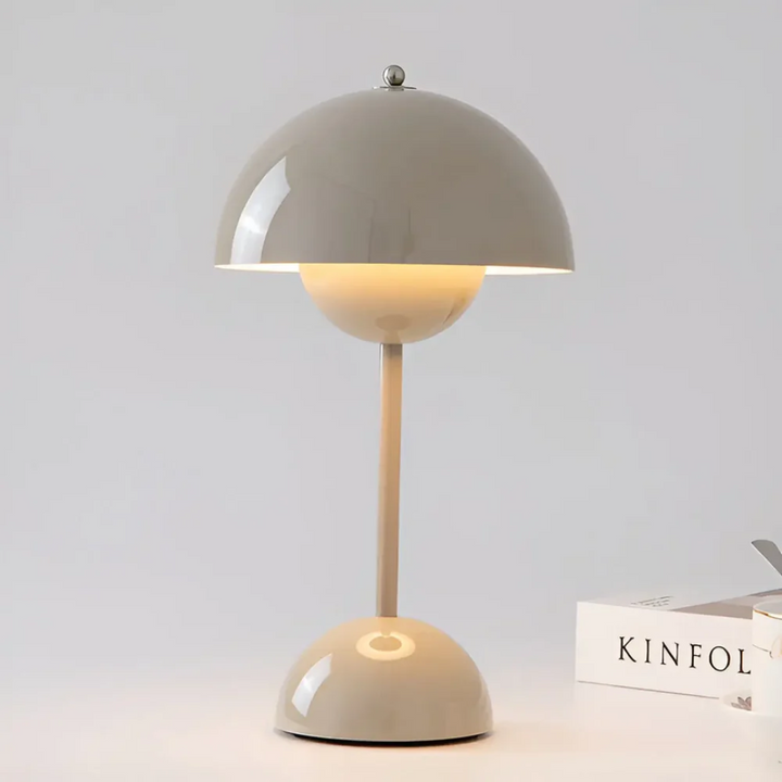 Skandynawska lampa stołowa z Luminous Flair – NordicBeam