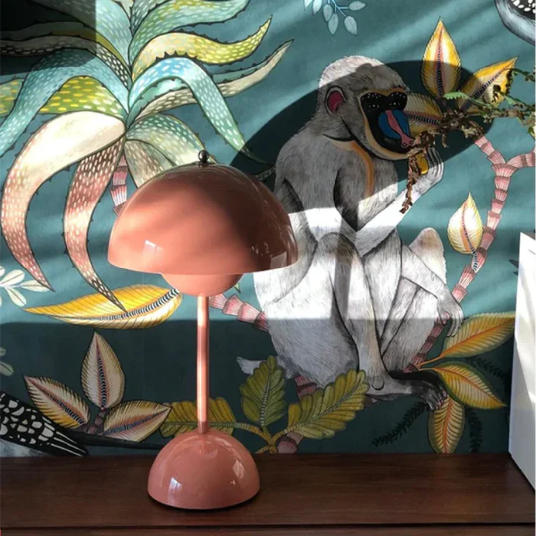 Skandynawska lampa stołowa z Luminous Flair – NordicBeam