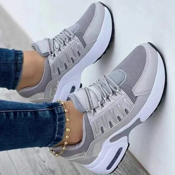 Buty casual o szerokim kroju