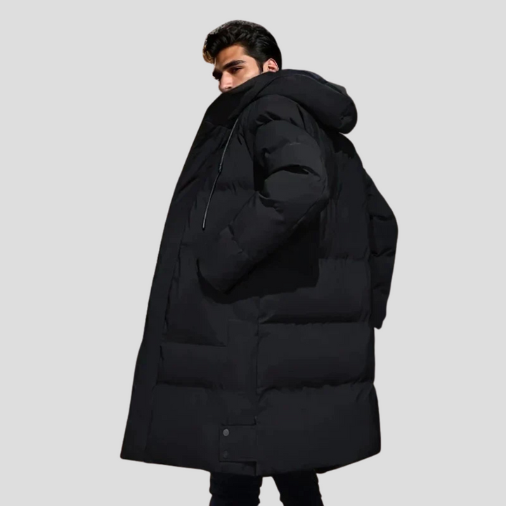 Męska kurtka typu parka – elegancka osłona na trudne warunki pogodowe