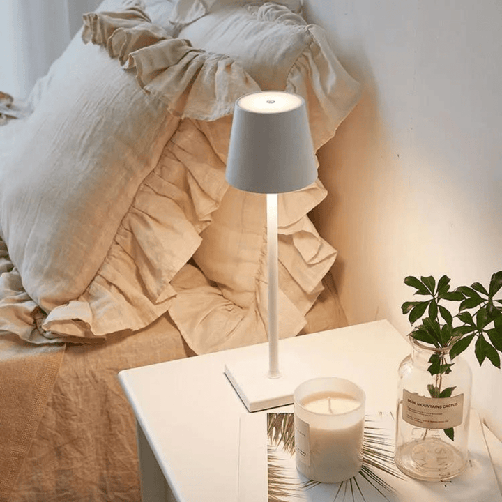 EternoLight | Bezprzewodowa Lampa Stołowa – Przytulne Oświetlenie do Domu i Ogrodu