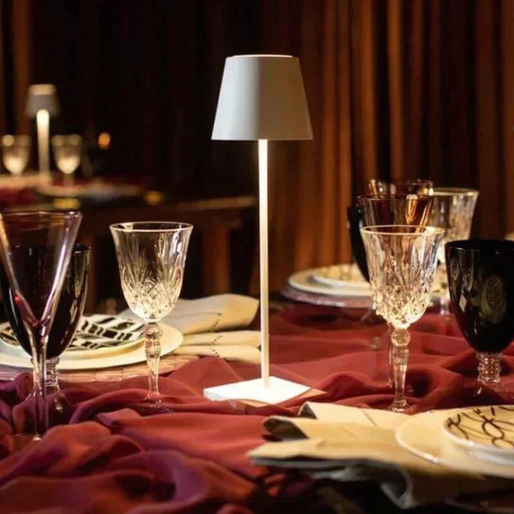 EternoLight | Bezprzewodowa Lampa Stołowa – Przytulne Oświetlenie do Domu i Ogrodu