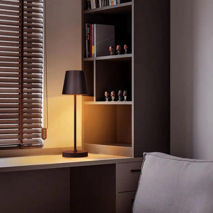 EternoLight | Bezprzewodowa Lampa Stołowa – Przytulne Oświetlenie do Domu i Ogrodu