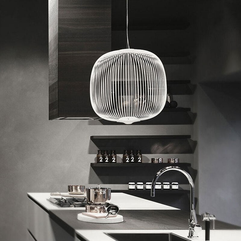 Lampa wisząca z motywem promieni, żelazna, szerokość 35 cm, wysokość zwisu 135 cm