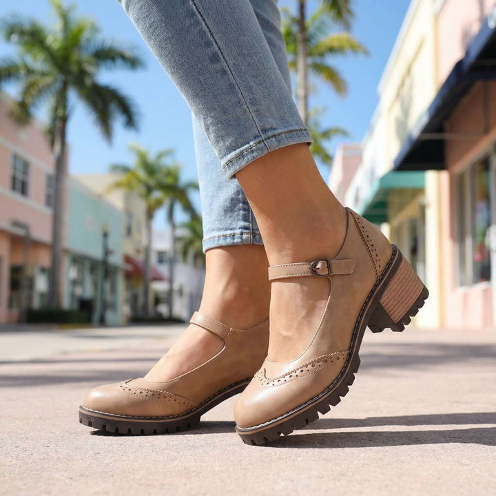 Vintage damskie buty Mary Jane z regulowanym paskiem