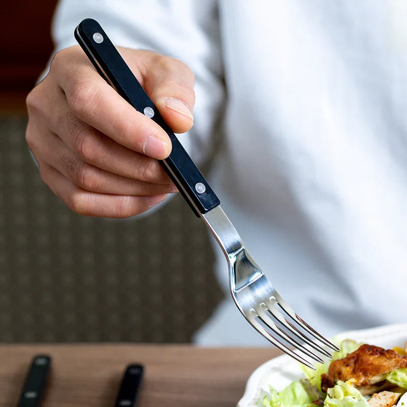 Zestaw sztućców ze stali nierdzewnej 24 elementy z grawerowanym wzorem – BistroLine