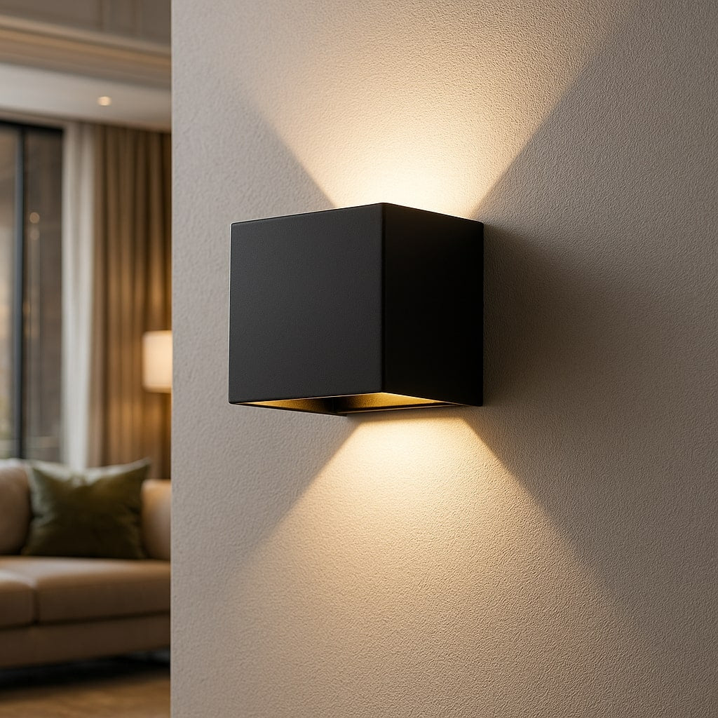 Bezprzewodowa lampa ścienna do wnętrz i na zewnątrz | Lampa LED z baterią i czujnikiem | GlowCube