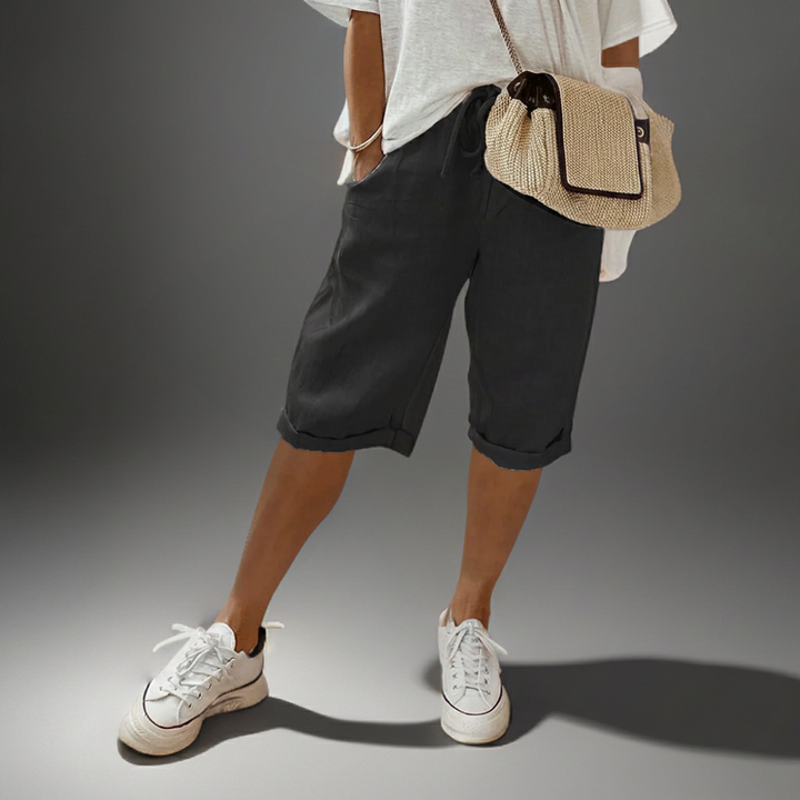 Luźne spodnie krótkie z sznurkiem