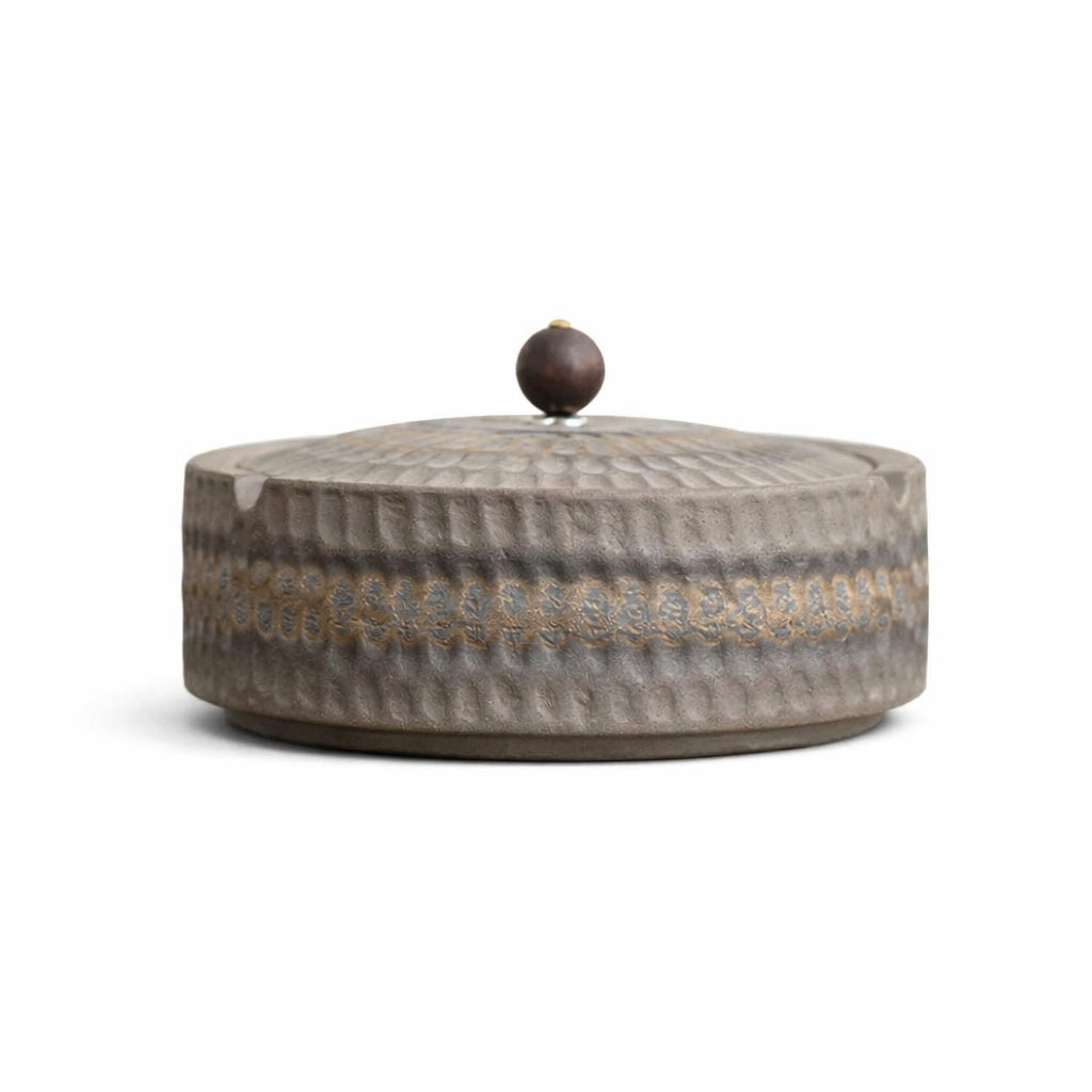 Ręcznie robiona ceramiczna popielniczka z drewnianą pokrywką, 12,5 cm