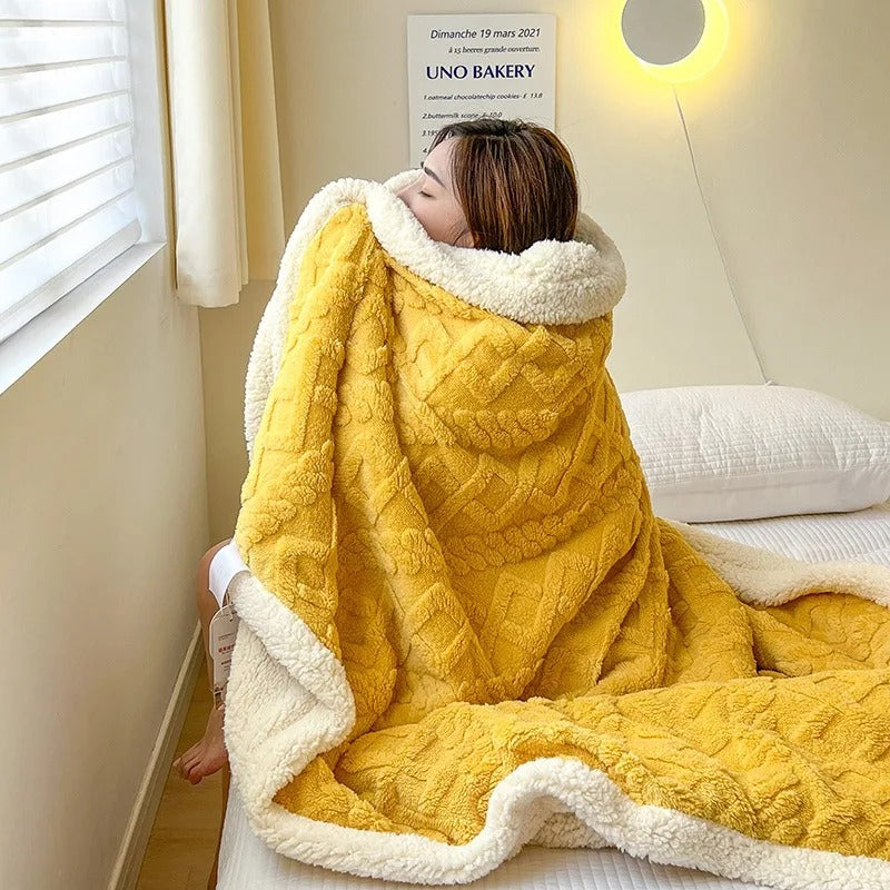 Gruby zimowy koc z wełny jagnięcej - WarmWool